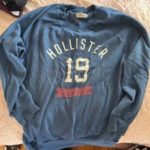 Holllister Crewneck Sweatshirt